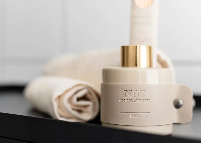 2br - Zentral - Modern - Wifi - Kaffee - Business - Netflix 아파트