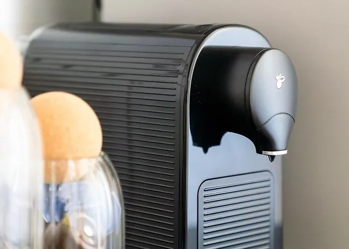 2br - Zentral - Modern - Wifi - Kaffee - Business - Netflix 아파트 *